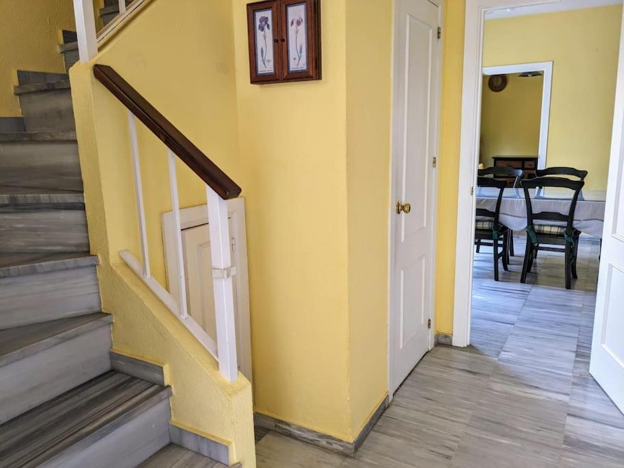 Adosada En El Puerto Santa Maria Villa Ел Пуерто де Санта Мария Екстериор снимка