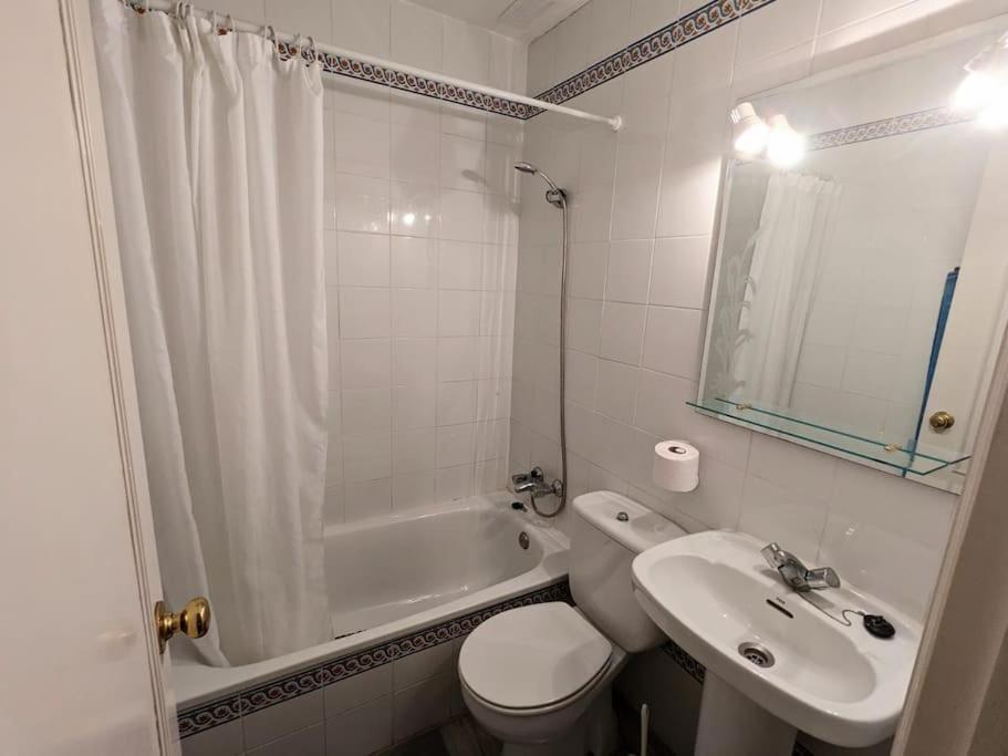 Adosada En El Puerto Santa Maria Villa Ел Пуерто де Санта Мария Екстериор снимка